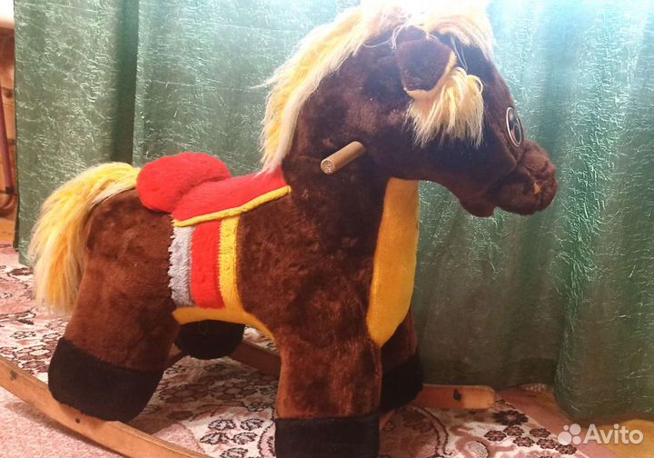 Лошадь качалка