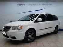 Chrysler Town & Country 3.6 AT, 2011, 310 648 км, с пробегом, цена 1 630 000 руб.