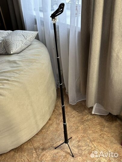 Штатив, селфи палка с пультом Bluetooth