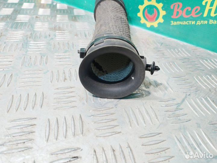 Патрубок воздушного фильтра Chevrolet Lanos седан