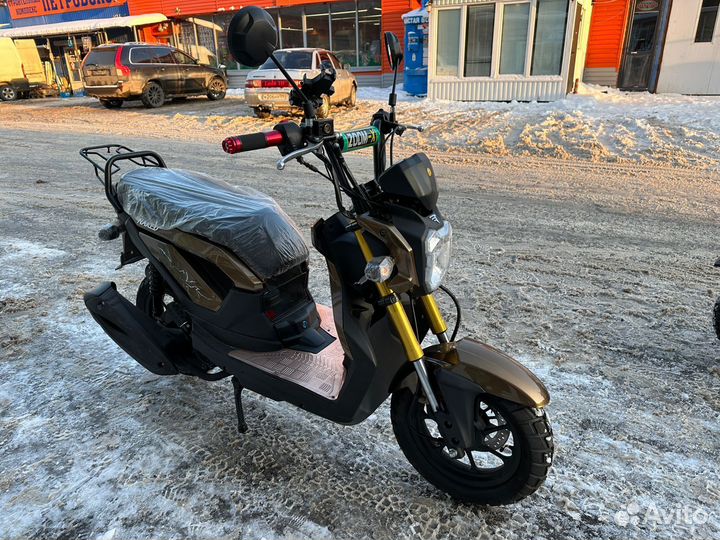 Скутер Vento Naked