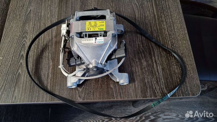 Двигатель для стиральной машинки indesit wisl 102