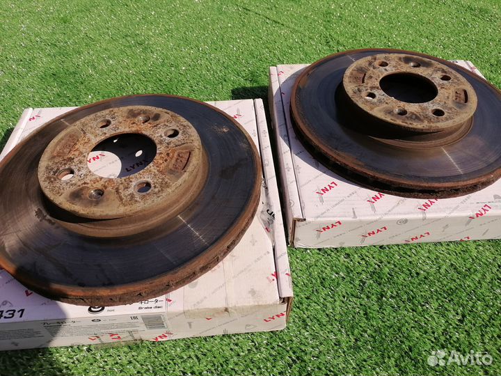 Диски тормозный передние KIA RIO III