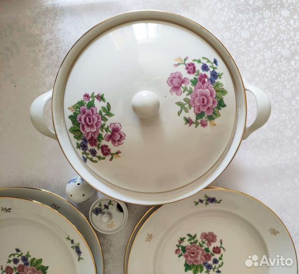 Столовый сервиз новый на 6 персон фарфор