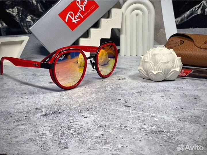 Очки Ray Ban Ferrari красный