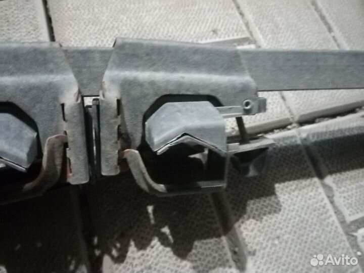 Релинги на крышу универсальные