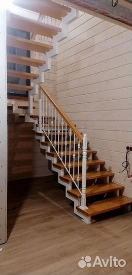 Лестница на металлокаркасе