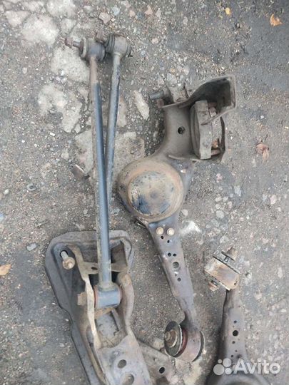 Балка Рычаг задний Chery Tiggo T11