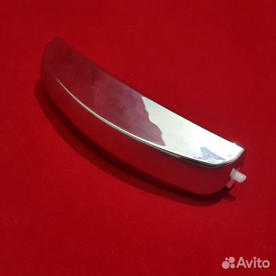 Клавиша открывания крышки мультиварка Redmond