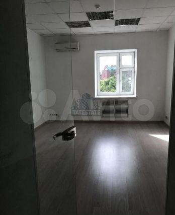 Офис 580 кв в центре с парковкой