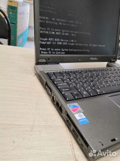 Ноутбук Aquarius и HP zv5000