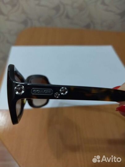 Солнцезащитные очки женские