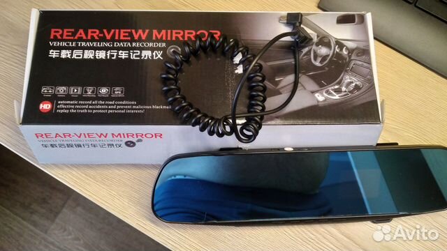 Видеорегистратор на зеркало