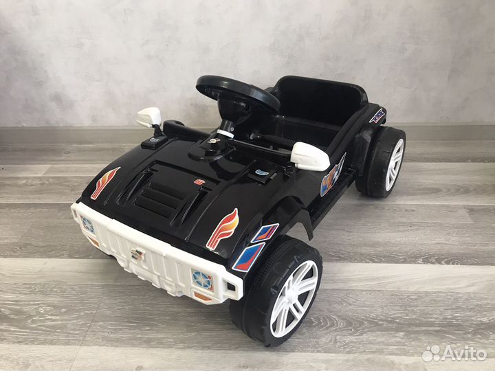Детский автомобиль
