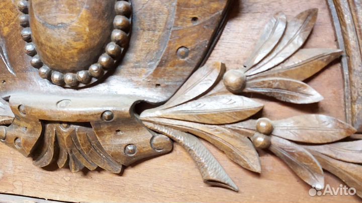 Навершие на шкаф или горку