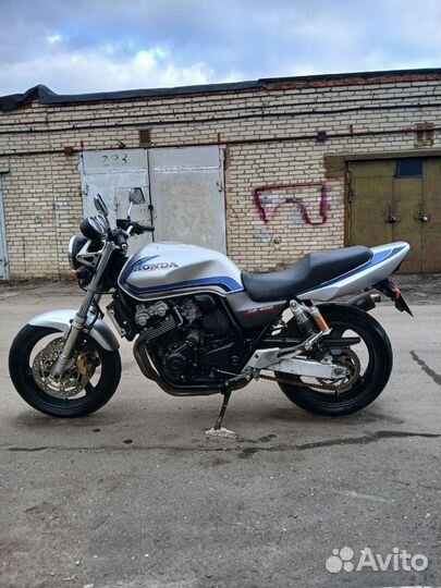 Honda CB400 vtec