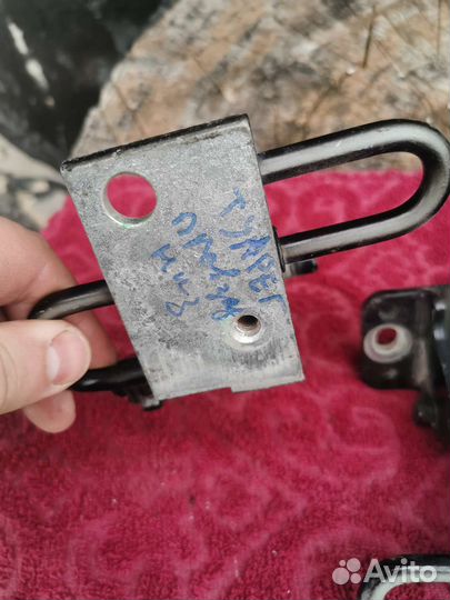 Нижние петли задних VW Touareg