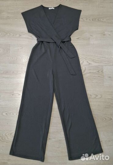 Комбинезон женский