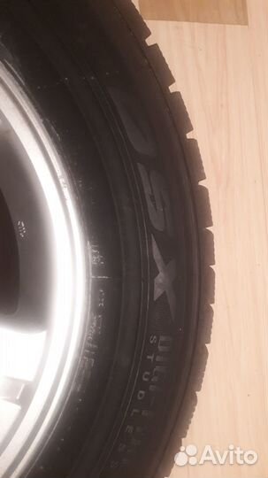 Dunlop DSX 215/65 R16 98Q