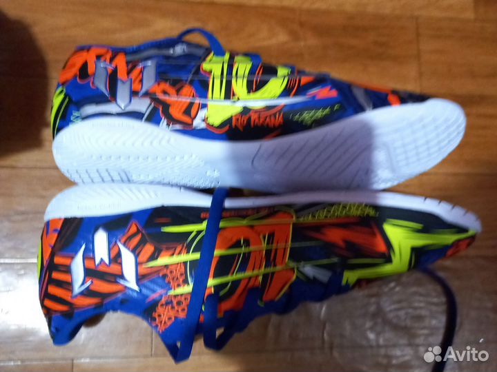 Футзалки Adidas новые