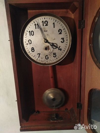 Старинные настенные часы