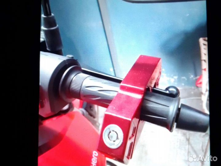 Замок на рукоятку мотоцикла, трицикла, велосипеда