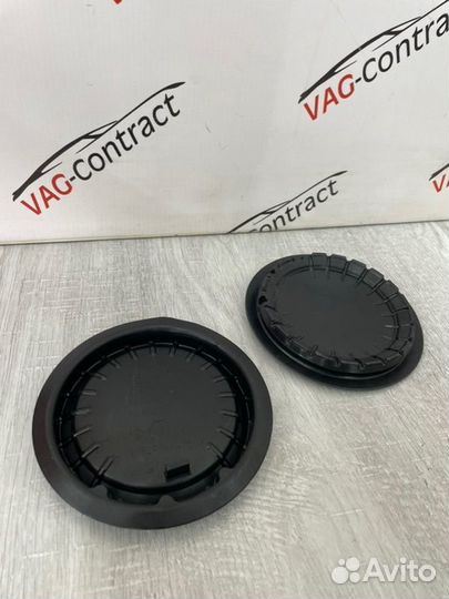 Заглушка двери задняя Skoda Octavia A7 1.2 cjza