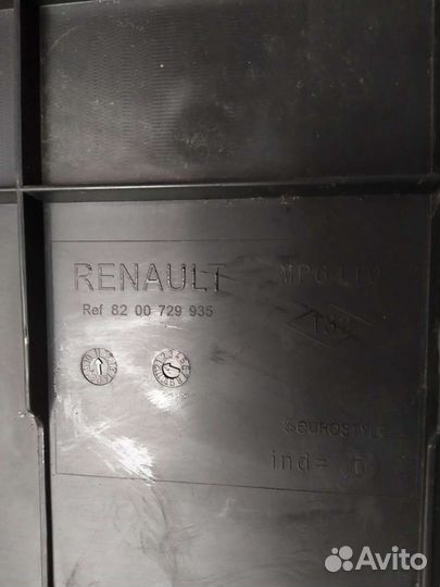 Полка салона перед renault master 3
