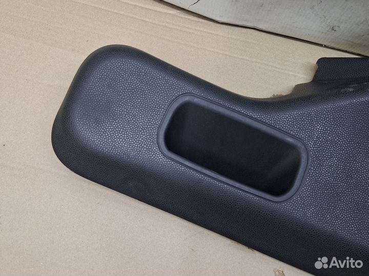 Обшивка крышки багажника Kia Picanto 2 TA