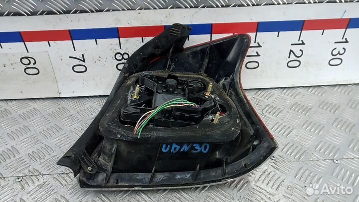 Фонарь задний левый toyota avensis T25 2006