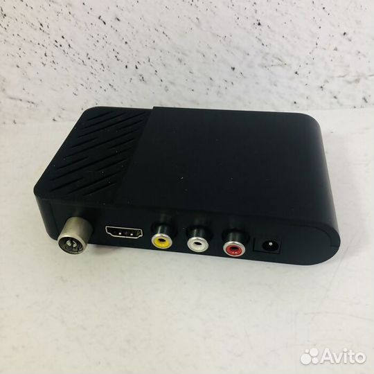 Приставка World Vision T65