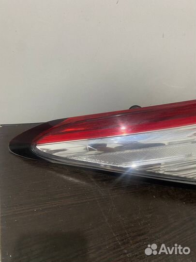 Фонарь задний левый toyota camry V70