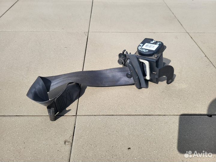 Ремень безопасности задний правый Kia Cerato 1