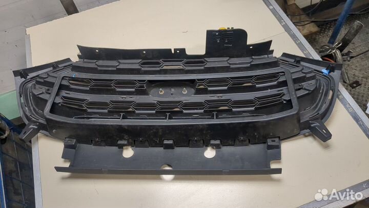 Решетка радиатора Ford EcoSport 2017, 2019