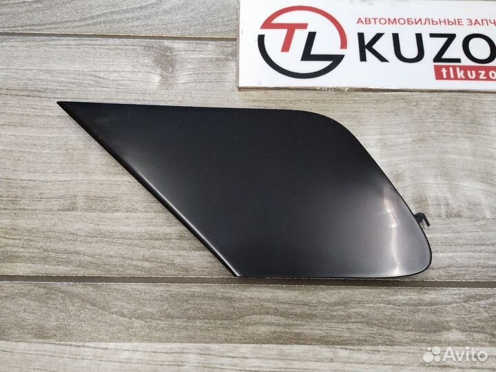 Заглушка бампера под крюк левая Lexus Es 7 18-21