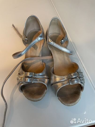 Туфли бальные 32