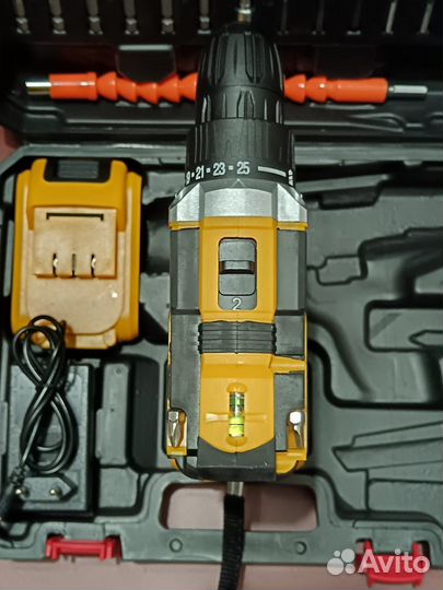 Аккумуляторная дрель шуруповерт и балгарка makita