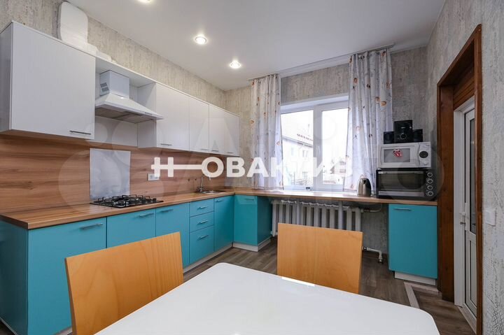 Коттедж 161,3 м² на участке 4,2 сот.