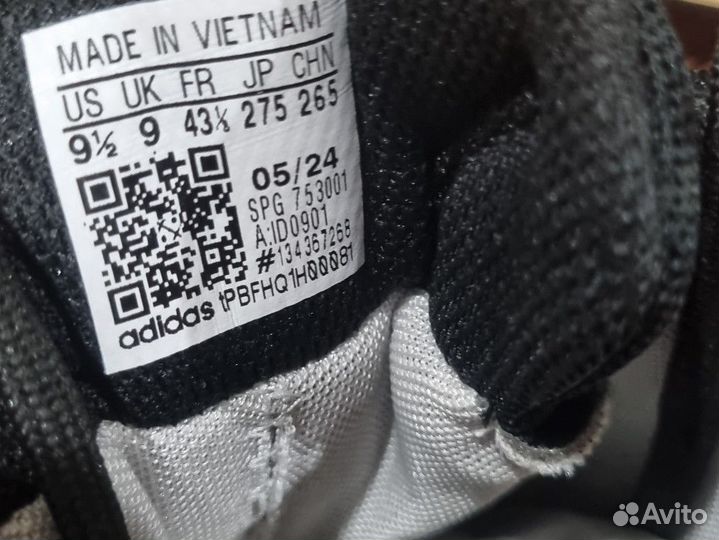 Зимние кроссовки Adidas terrex