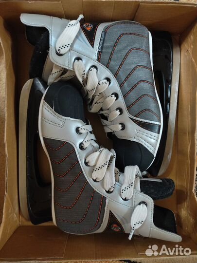 Хоккейные коньки Larsen