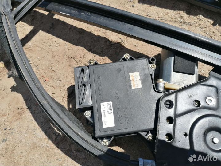 Стеклоподъёмник передний правый Фольксваген Шаран