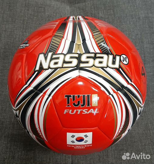 Футбольные мячи Nassau