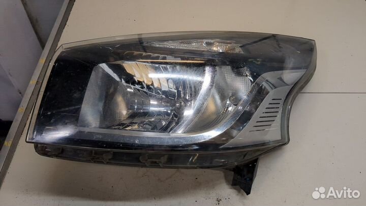 Фара (передняя) Renault Trafic, 2014
