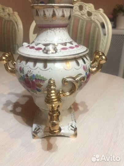 Самовар фарфоровый гжель