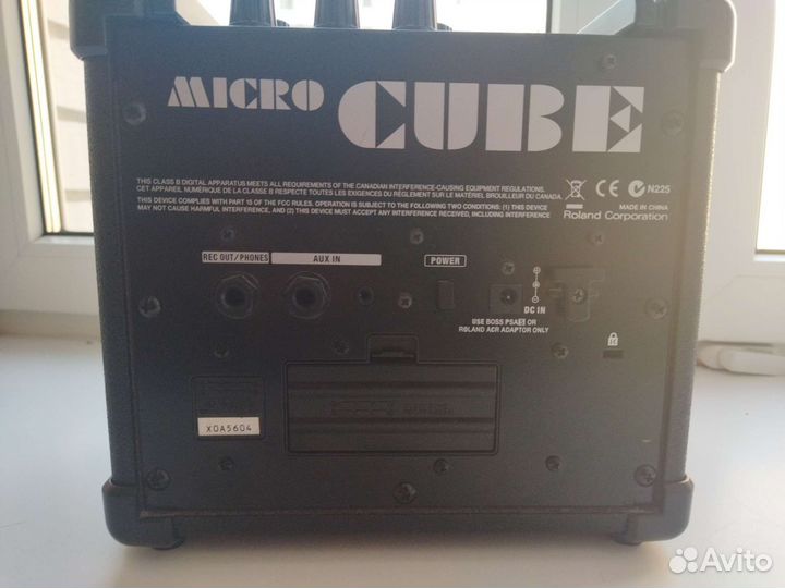 Комбоусилитель Roland micro cube
