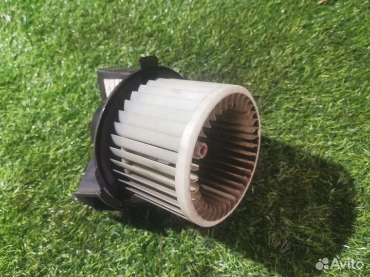 Моторчик печки Peugeot 307 1.4 KFW 2003 г