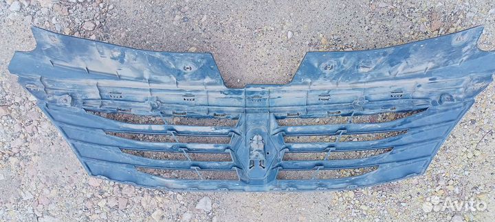 Решётка радиатора Renault Logan 1 фаза 2