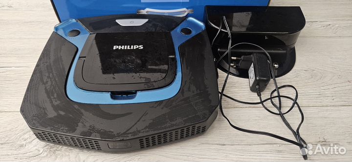 Робот пылесос philips