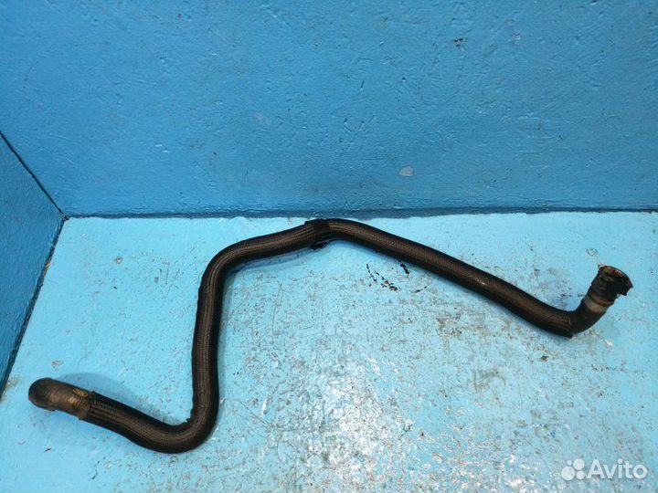 Патрубок охлаждения Land Rover Discovery Sport