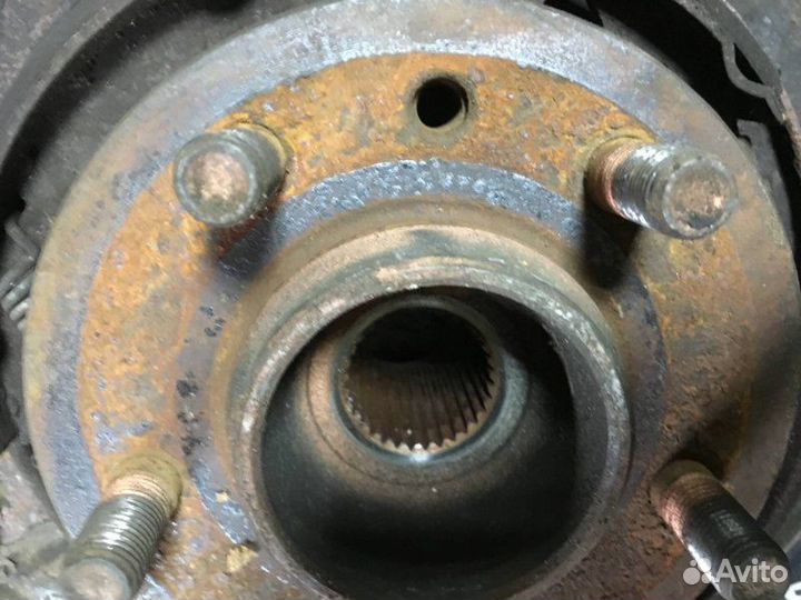 Кулак задний Land Rover Range Rover Sport L320